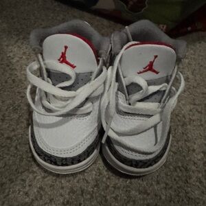 Kids Jordan Sneakers - White and Gray